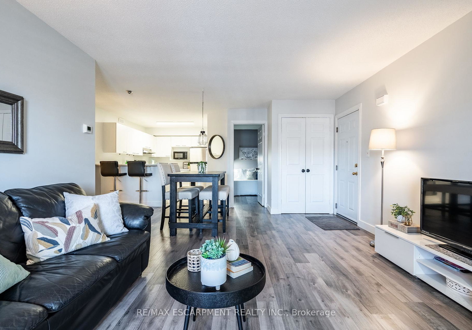 2040-cleaver-avenue-burlington-ontario-w12040525