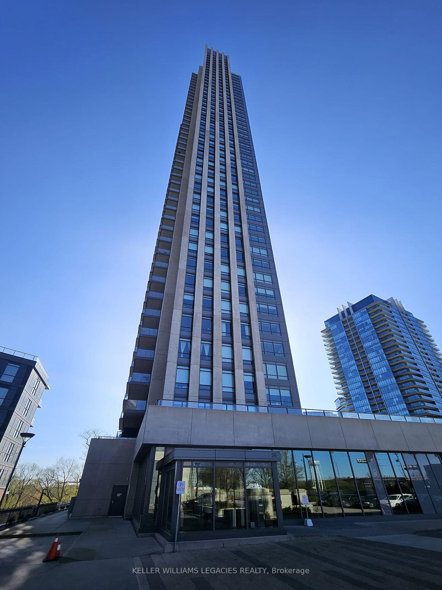 36-park-lawn-road-n-etobicoke-ontario-w12041027