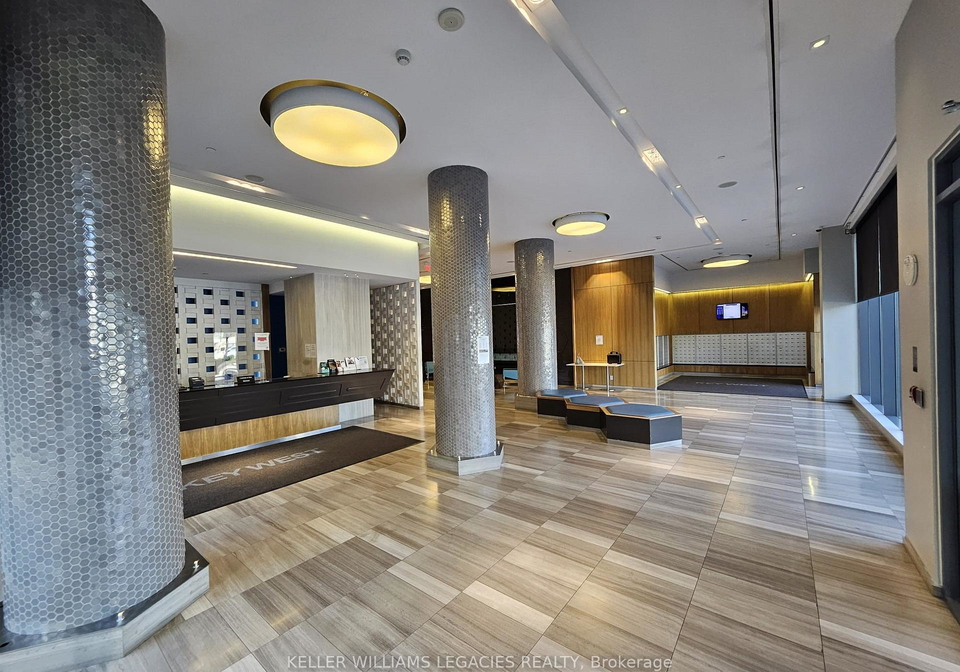 36-park-lawn-road-n-etobicoke-ontario-w12041027
