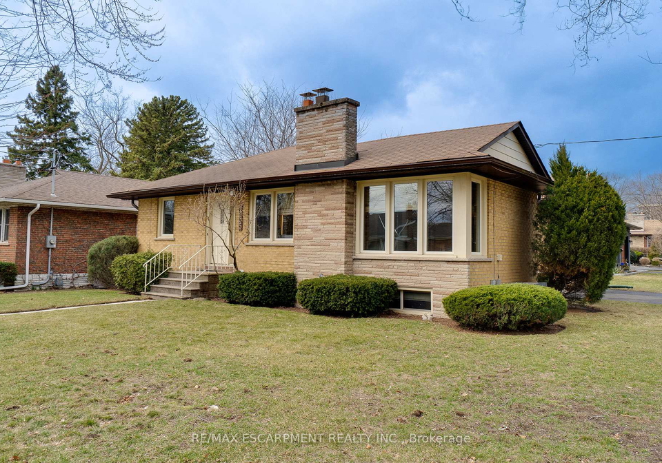 1435-alfred-crescent-burlington-ontario-w12042521