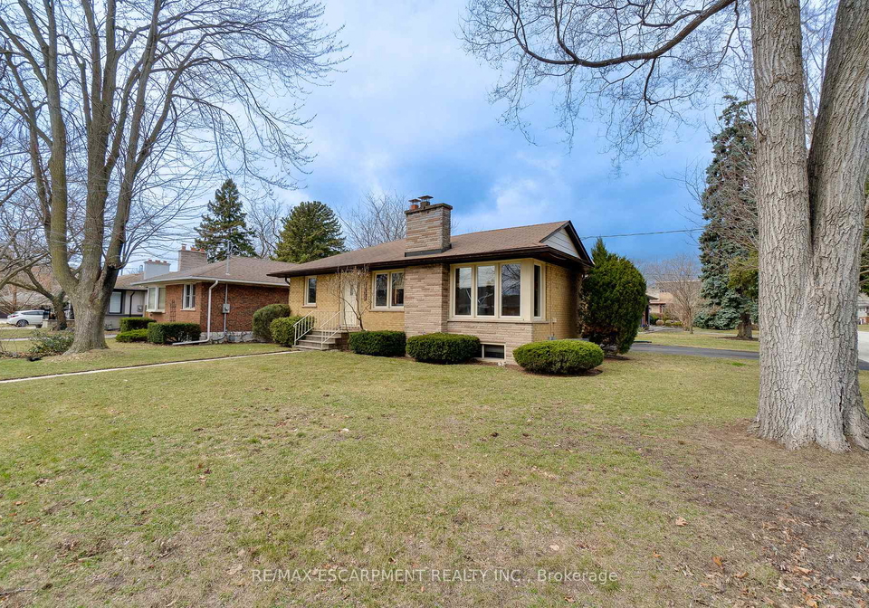 1435-alfred-crescent-burlington-ontario-w12042521