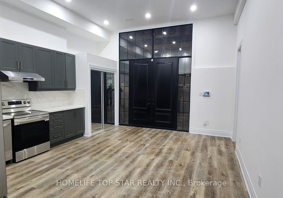 26-vimy-avenue-north-york-ontario-w12048571