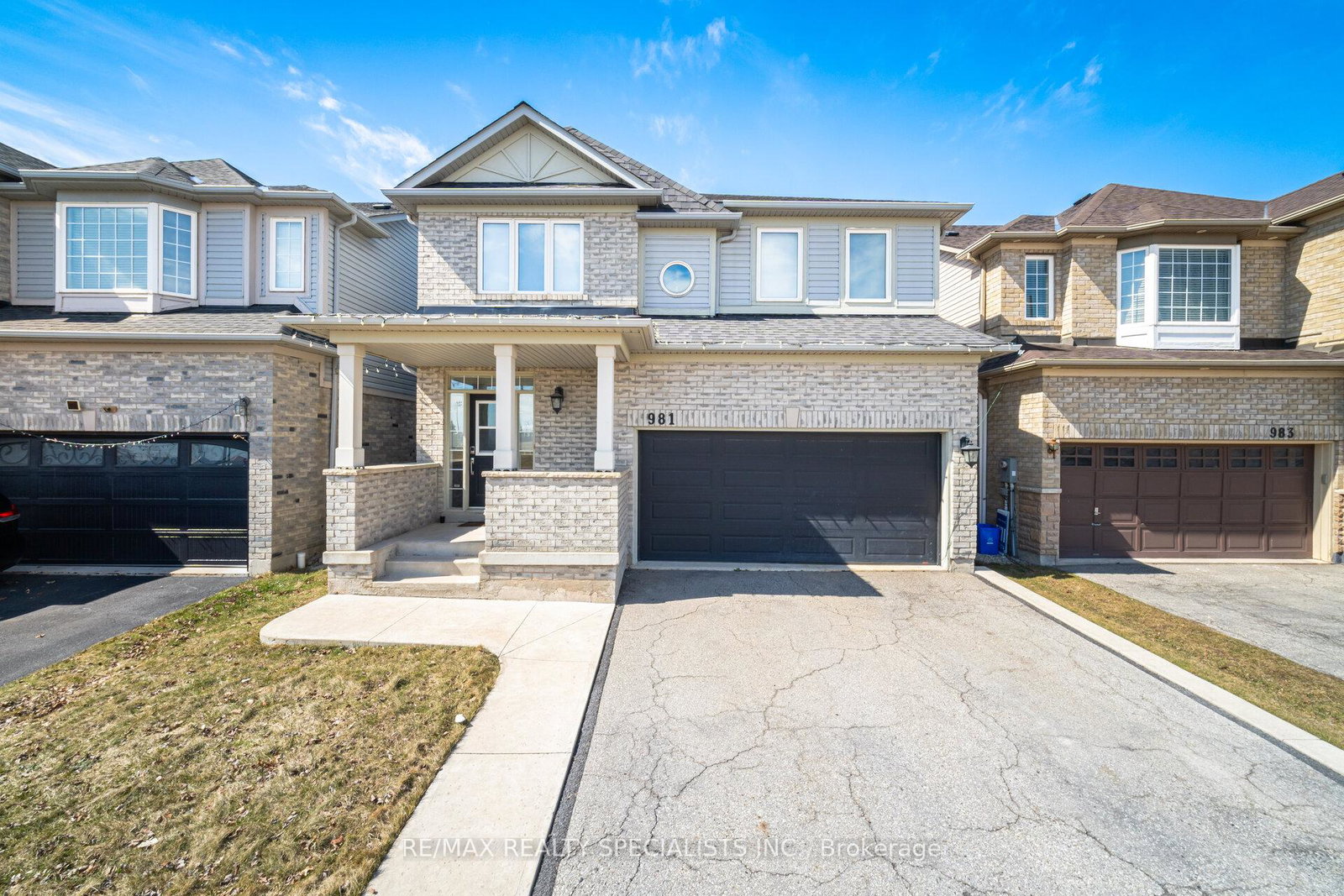 981-kennedy-circle-milton-ontario-w12048699