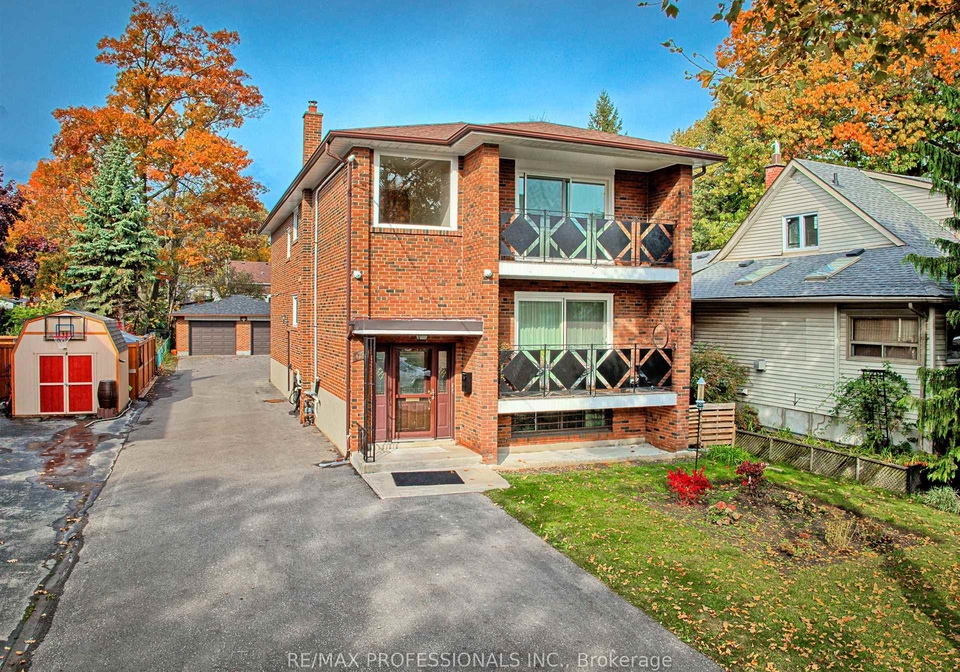16-muskoka-avenue-etobicoke-ontario-w12050097