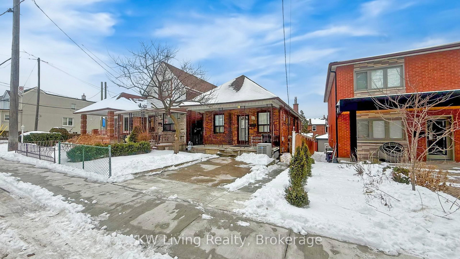 33-bloem-avenue-toronto-ontario-w12052013