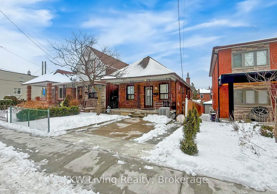 33-bloem-avenue-toronto-ontario-w12052013