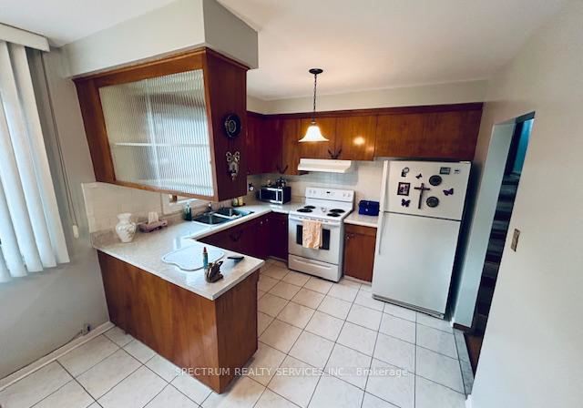 29-whitbread-crescent-york-ontario-w12053594