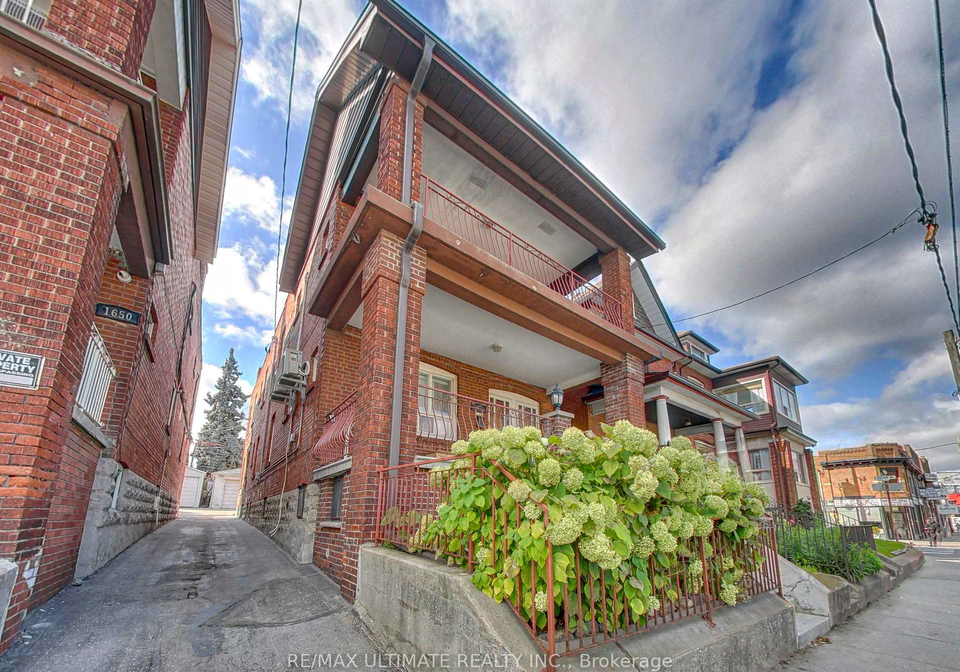 1652-dufferin-street-toronto-ontario-w12053606