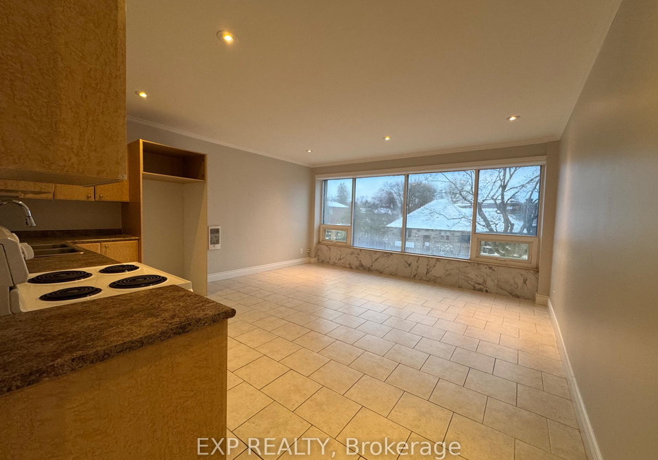 258-lakeshore-road-e-mississauga-ontario-w12059506