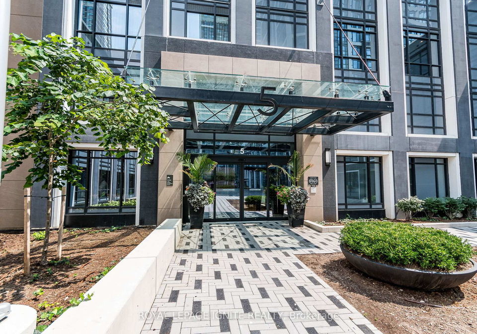 5-mabelle-avenue-etobicoke-ontario-w12060480