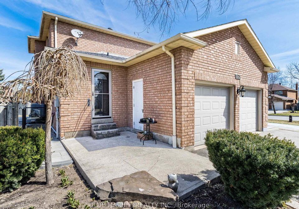 5242-micmac-crescent-mississauga-ontario-w12060492