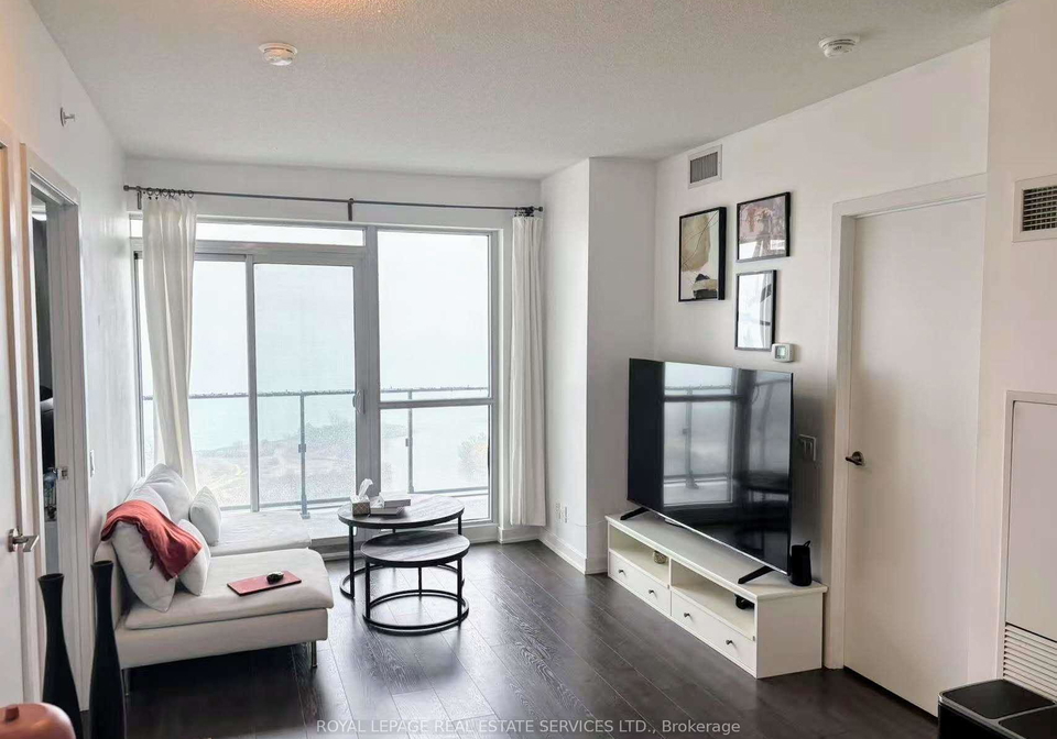 2200-lake-shore-boulevard-w-etobicoke-ontario-w12065004
