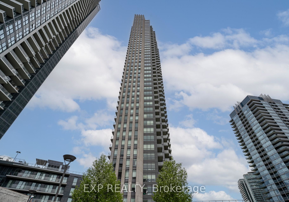 36-park-lawn-road-etobicoke-ontario-w12066587