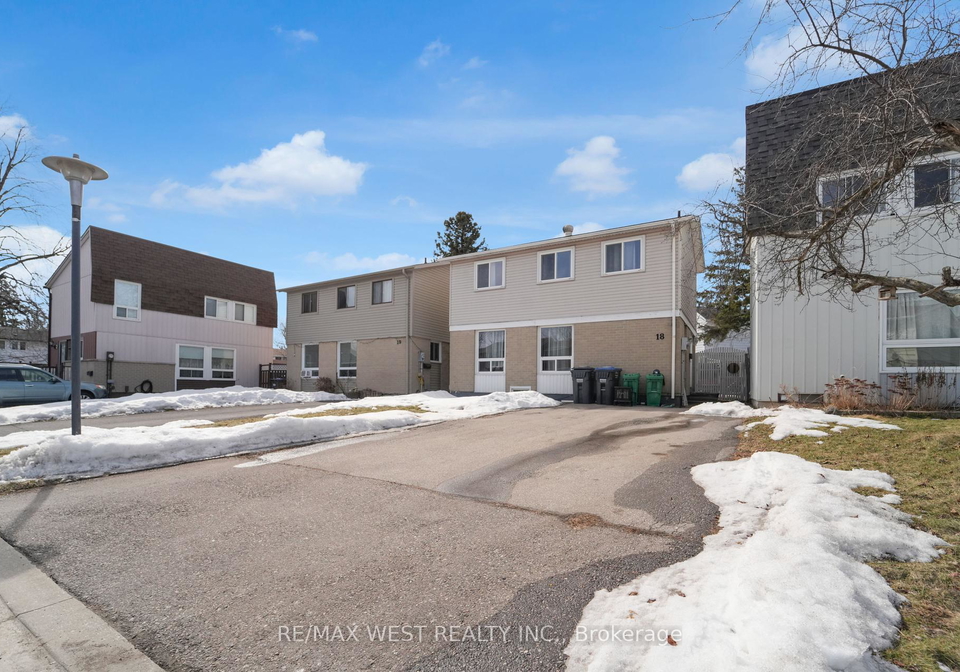 18-jasmine-square-brampton-ontario-w12067670