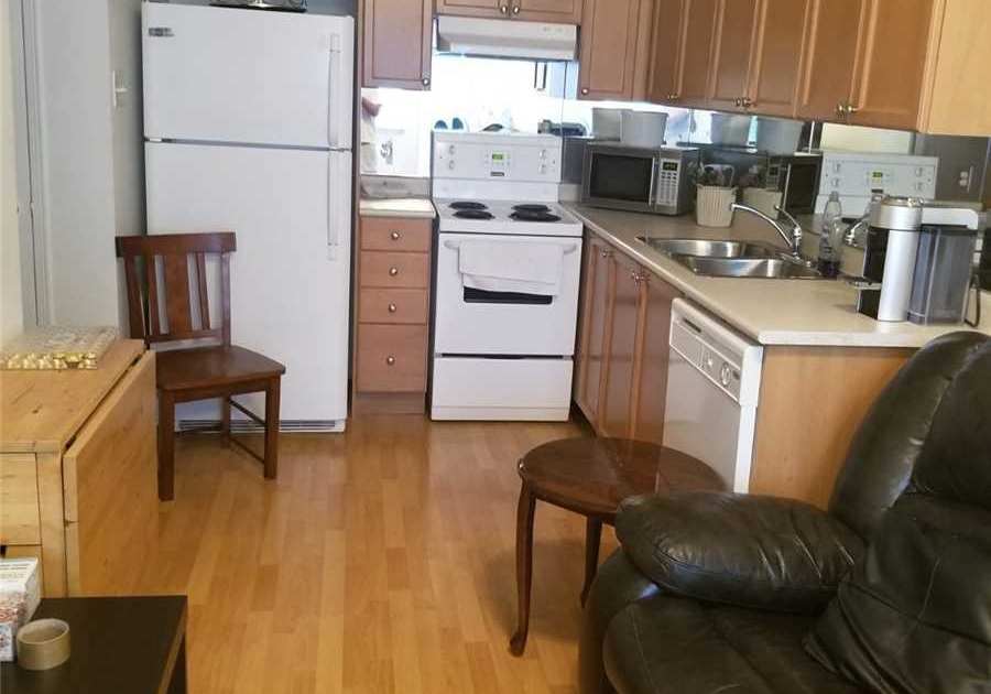 4975-southampton-drive-mississauga-ontario-w12069736