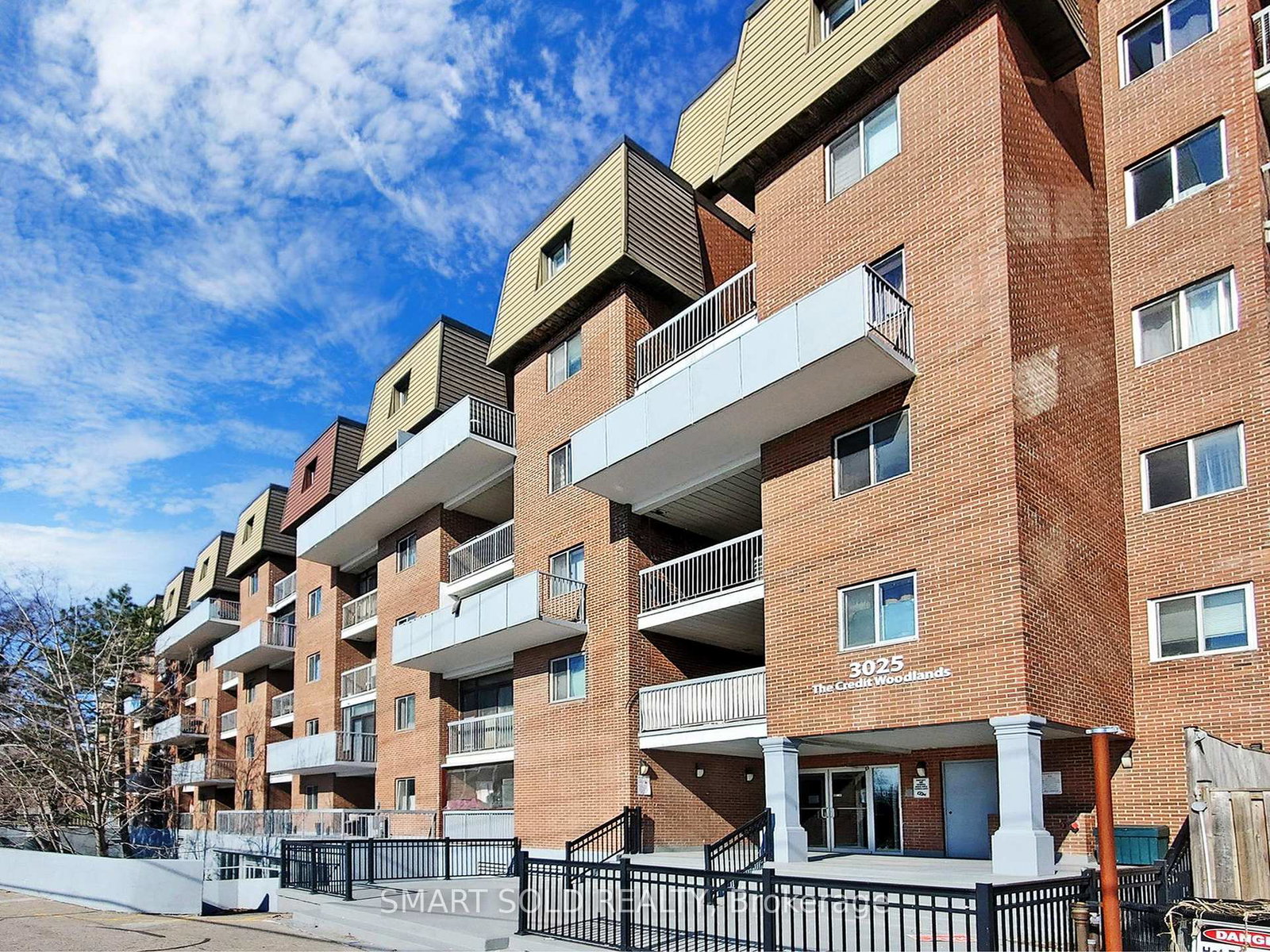 3025-the-credit-woodlands-mississauga-ontario-w12071079