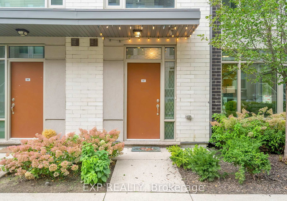15-applewood-lane-etobicoke-ontario-w12074080