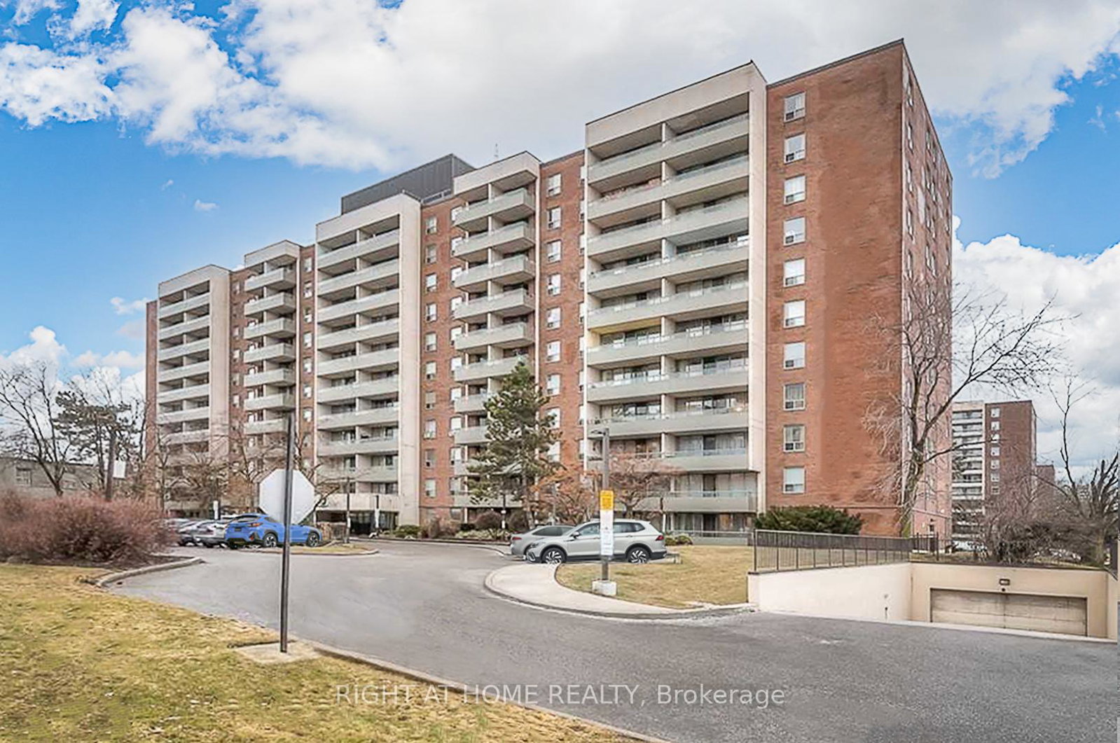 19-four-winds-drive-york-ontario-w12074397