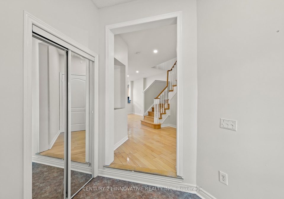 973-ledbury-crescent-mississauga-ontario-w12076108