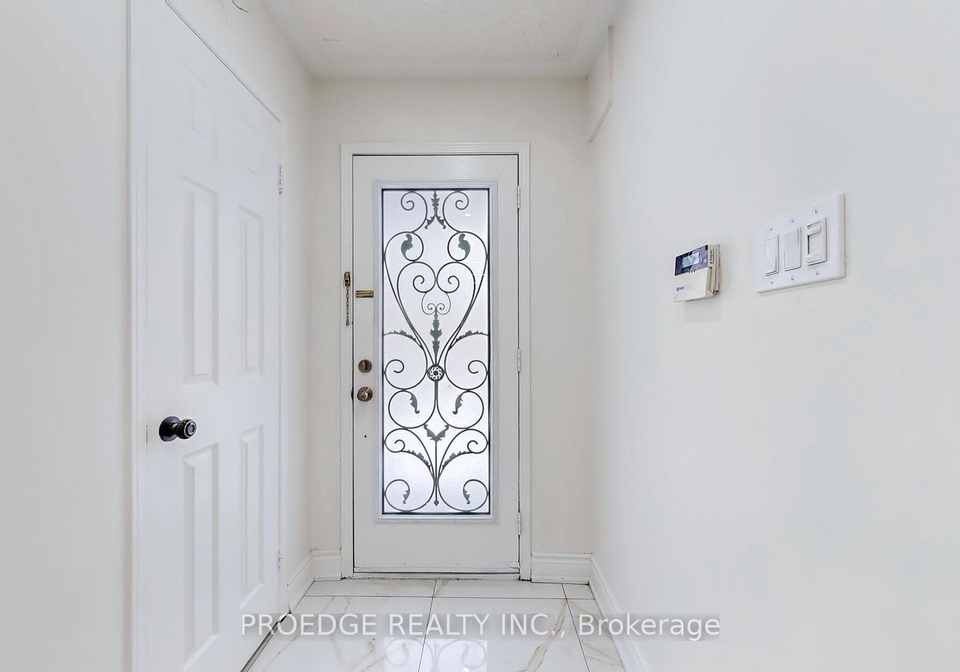 31-luella-crescent-brampton-ontario-w12083101