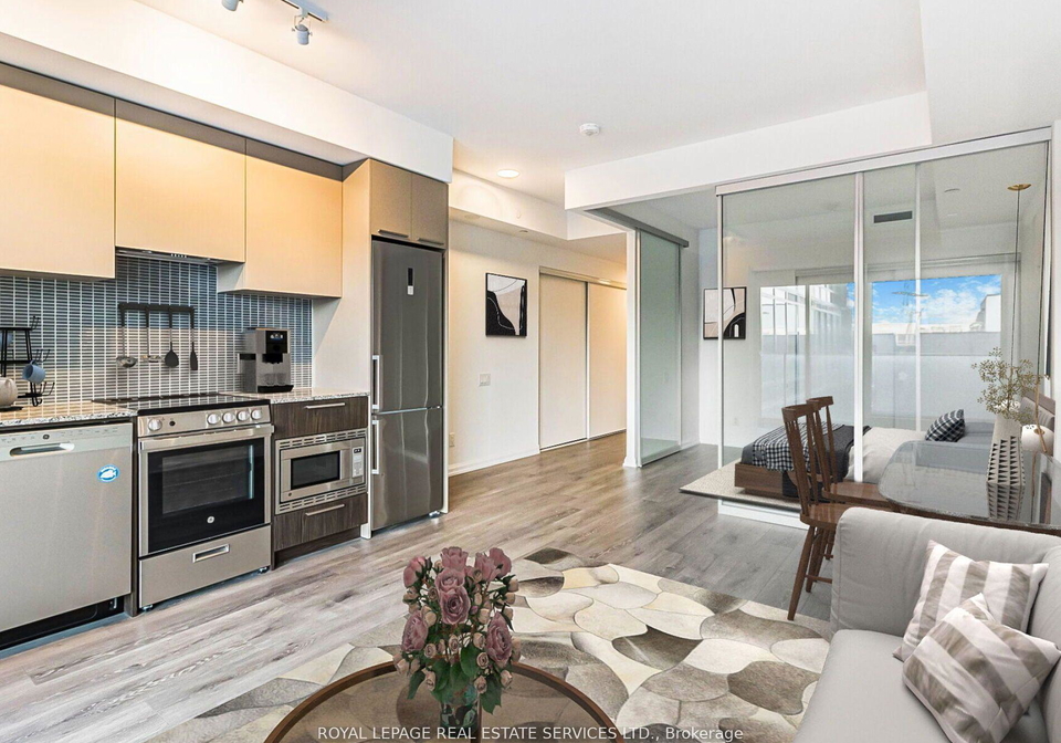 4208-dundas-street-w-etobicoke-ontario-w12086016