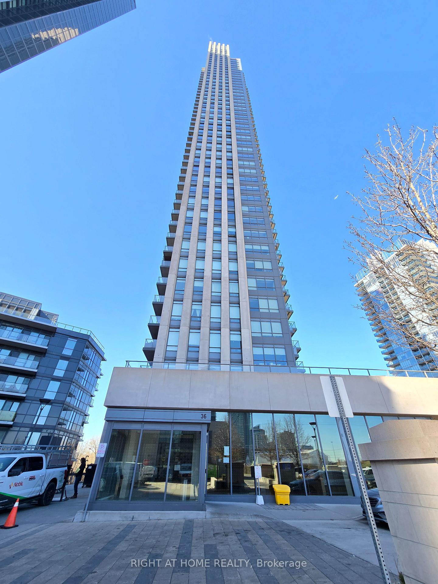 36-park-lawn-road-etobicoke-ontario-w12090360
