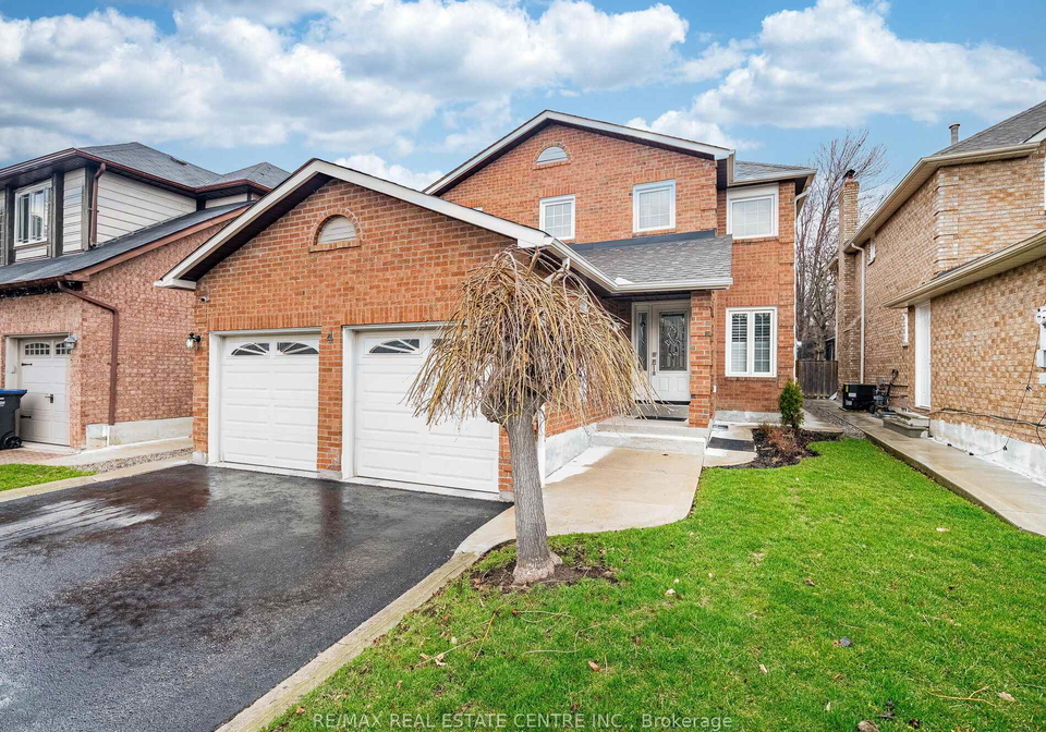 4-lord-simcoe-drive-brampton-ontario-w12092651