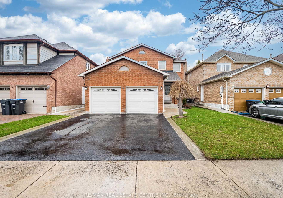 4-lord-simcoe-drive-brampton-ontario-w12092651