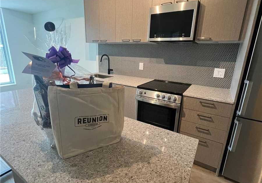 1808-st-clair-avenue-w-toronto-ontario-w12093662