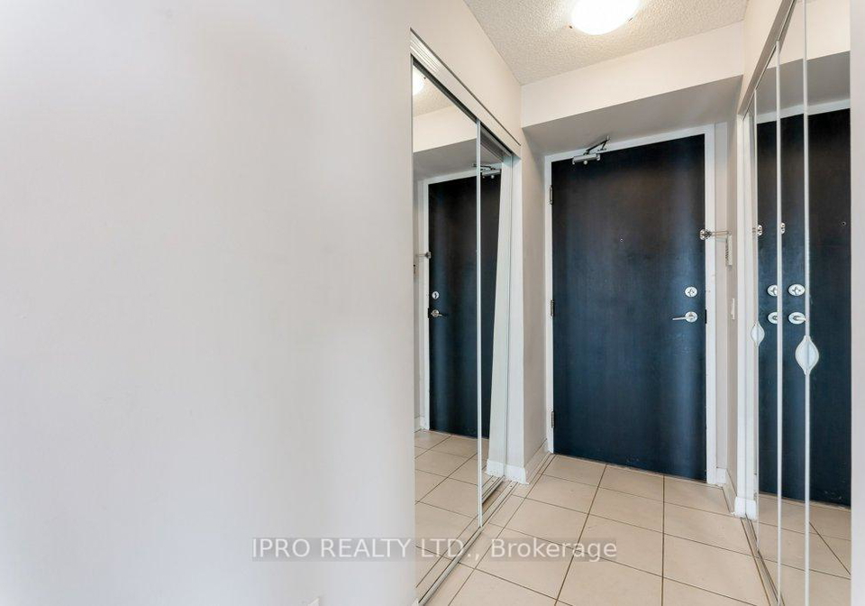 225-sherway-gardens-etobicoke-ontario-w12096490