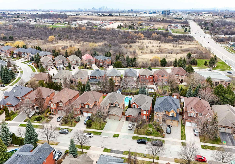 1422-summerhill-crescent-oakville-ontario-w12096576
