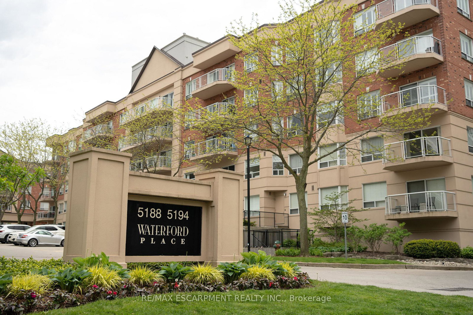 5188-lakeshore-road-burlington-ontario-w12096965