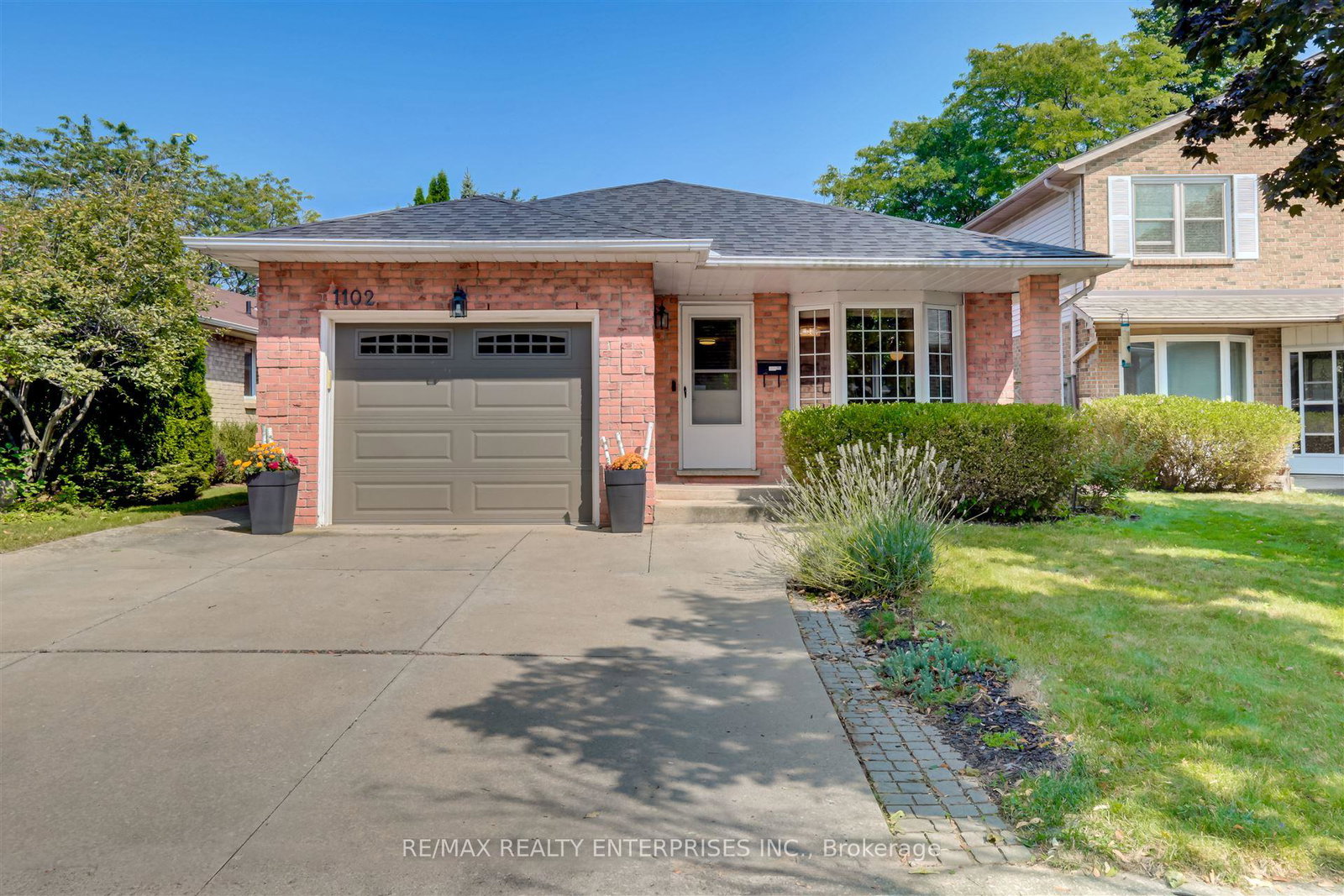 1102-stephenson-drive-burlington-ontario-w12097143