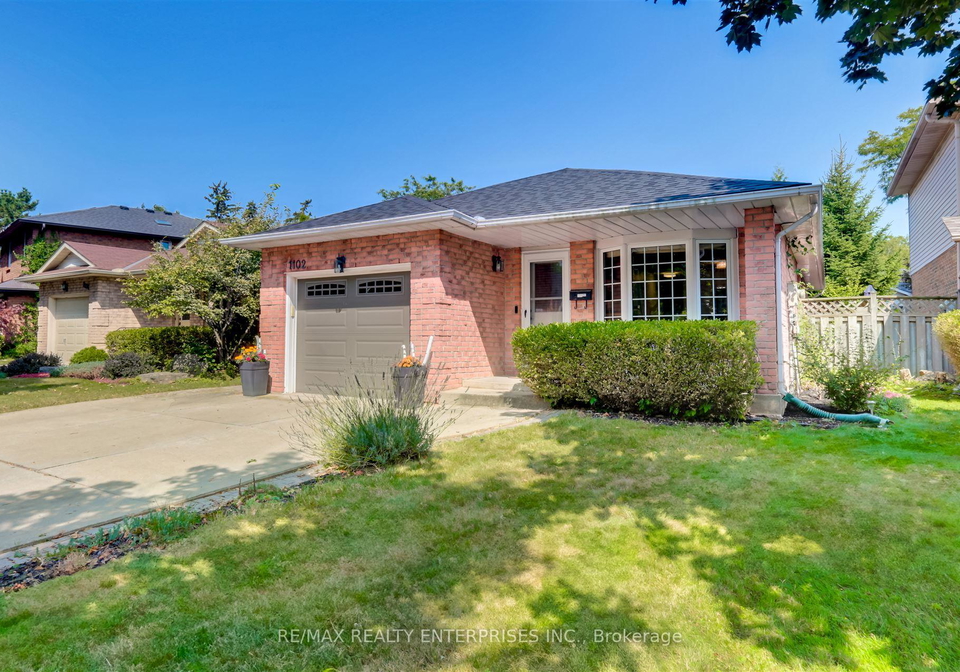 1102-stephenson-drive-burlington-ontario-w12097143