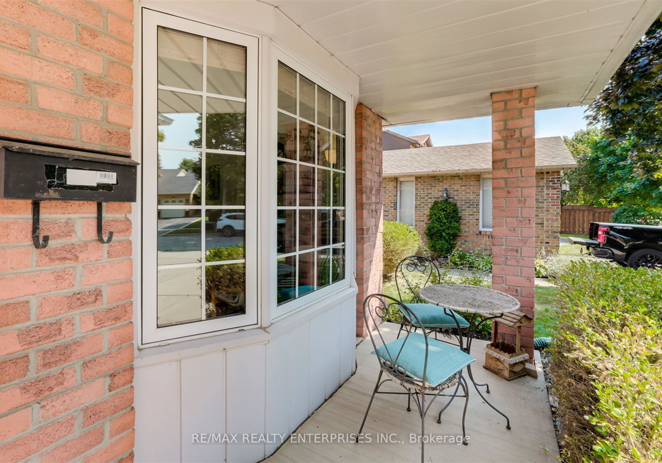 1102-stephenson-drive-burlington-ontario-w12097143