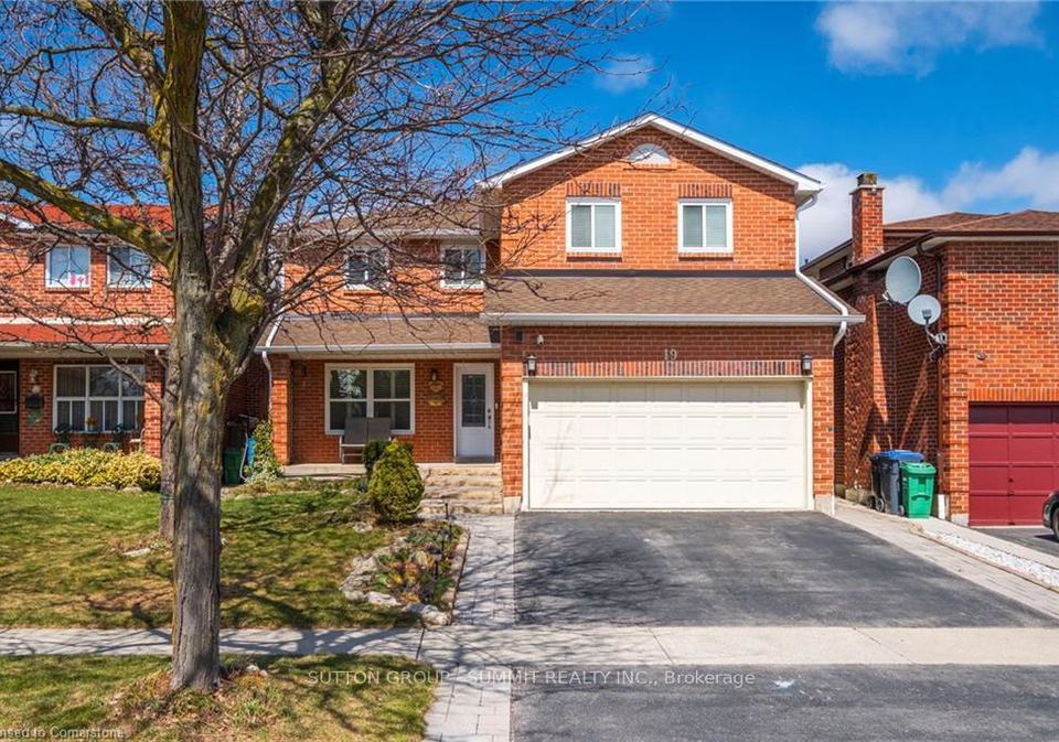 19-berwick-avenue-brampton-ontario-w12097291