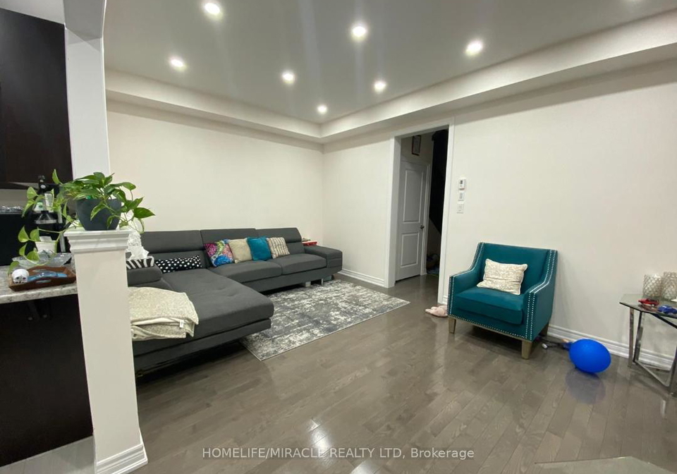 19-backwater-trail-brampton-ontario-w12097410