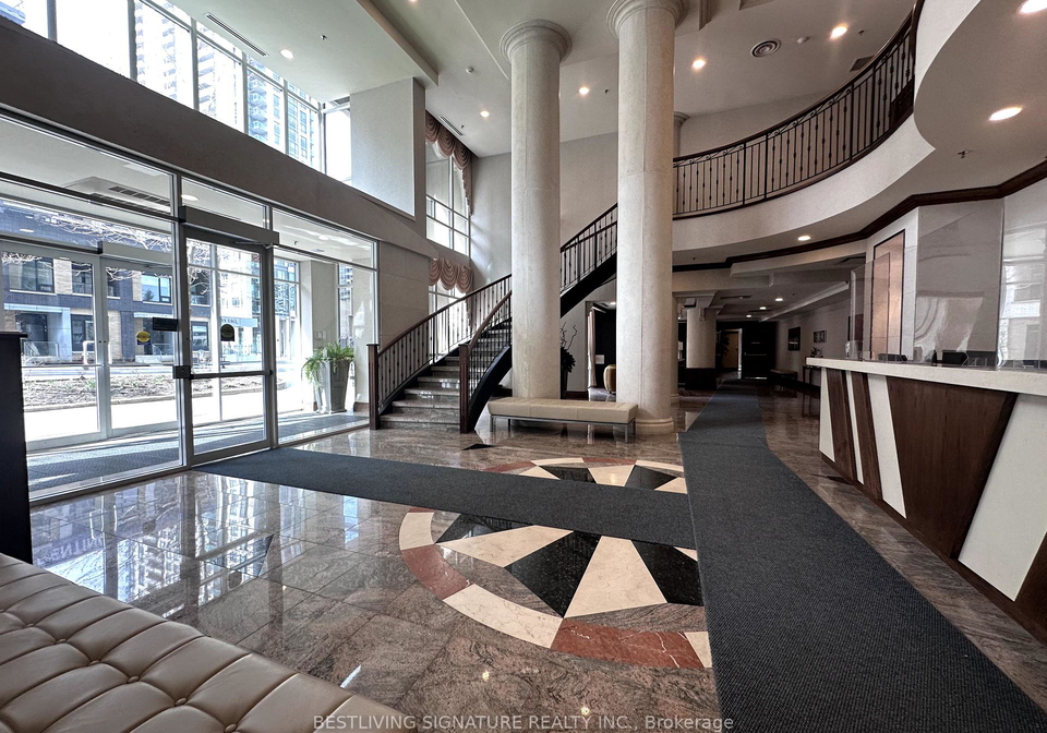 156-enfield-place-mississauga-ontario-w12099255