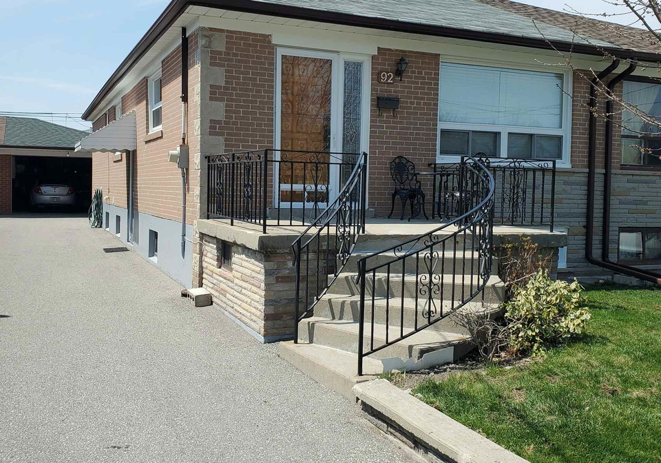 92-magellan-drive-york-ontario-w12099839