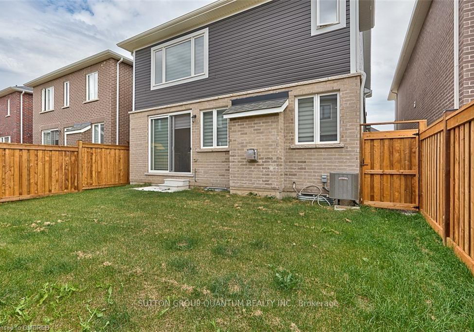 545-kennedy-circle-w-milton-ontario-w12099854