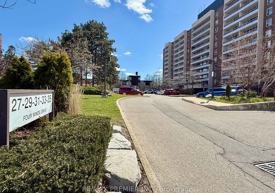 31-four-winds-drive-york-ontario-w12101757