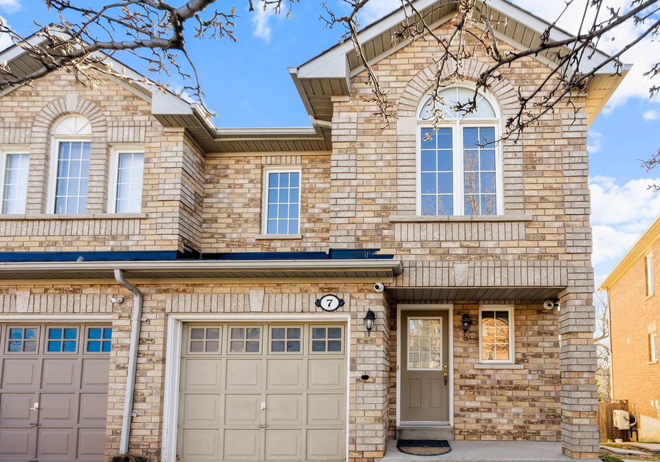 21-eastview-gate-brampton-ontario-w12102167