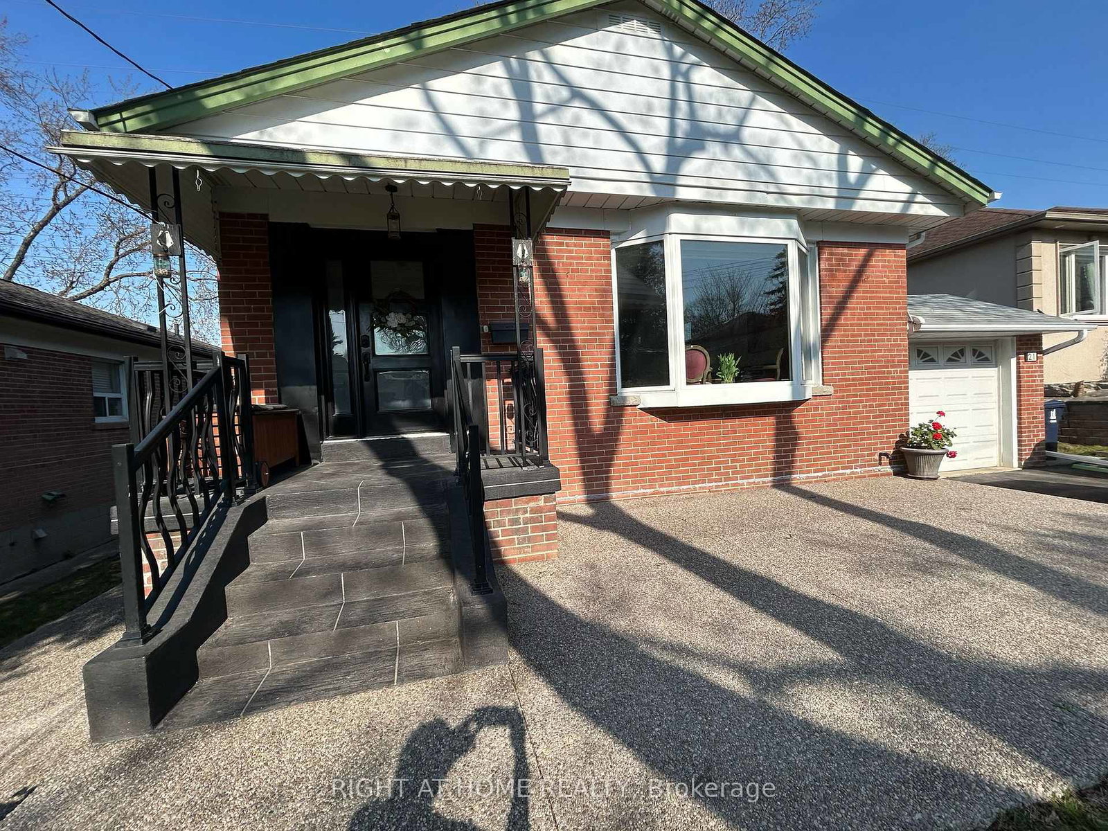 21-shadowbrook-drive-etobicoke-ontario-w12103170
