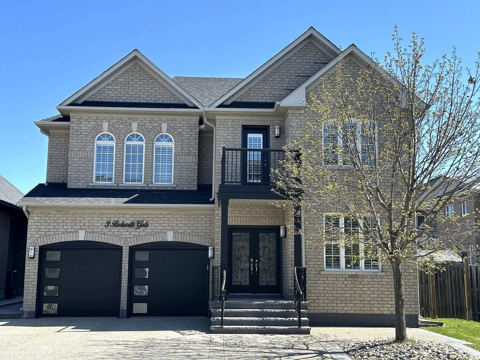 3-redearth-gate-brampton-ontario-w12103365