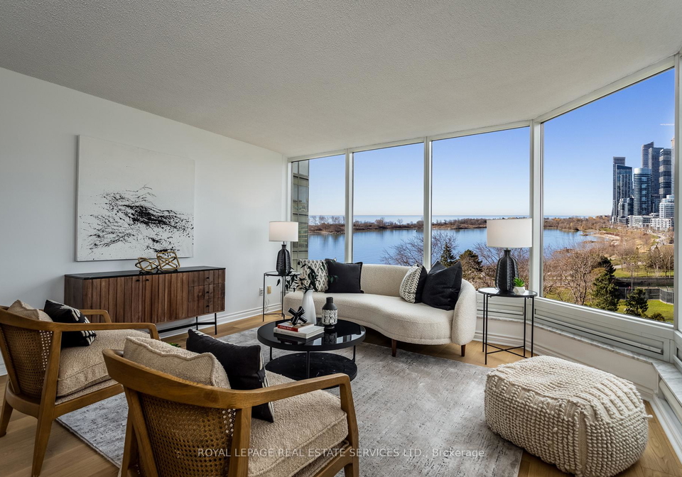 1-palace-pier-court-etobicoke-ontario-w12105141