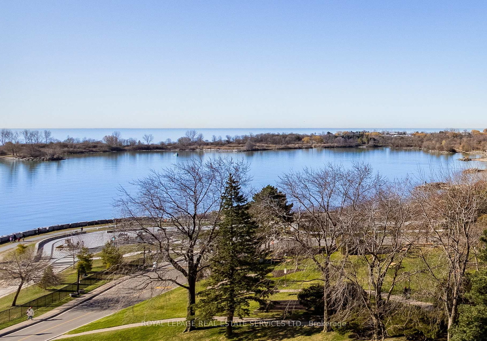 1-palace-pier-court-etobicoke-ontario-w12105141