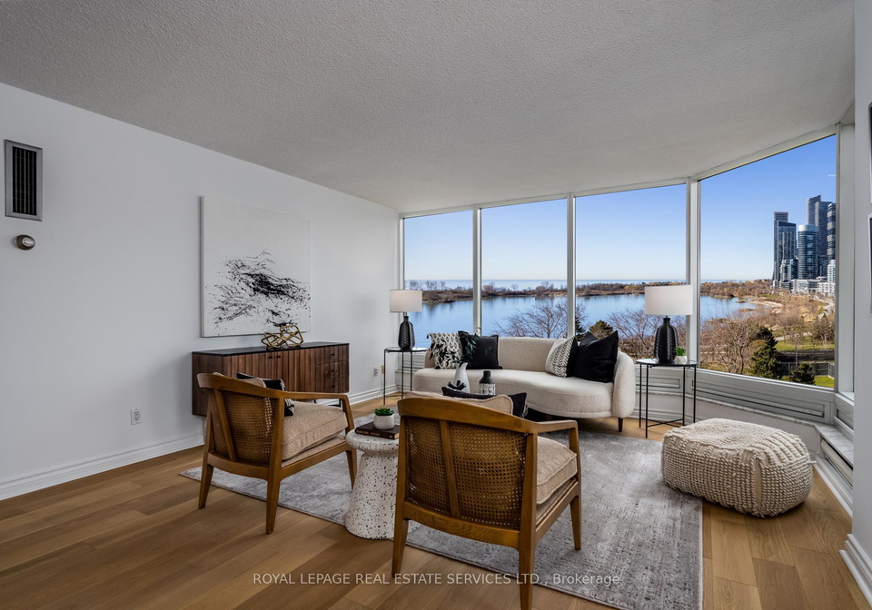 1-palace-pier-court-etobicoke-ontario-w12105141