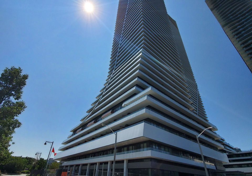 20-shore-breeze-drive-etobicoke-ontario-w12105635