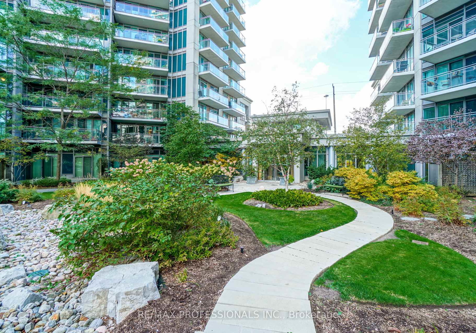 2121-lake-shore-boulevard-w-etobicoke-ontario-w12106279