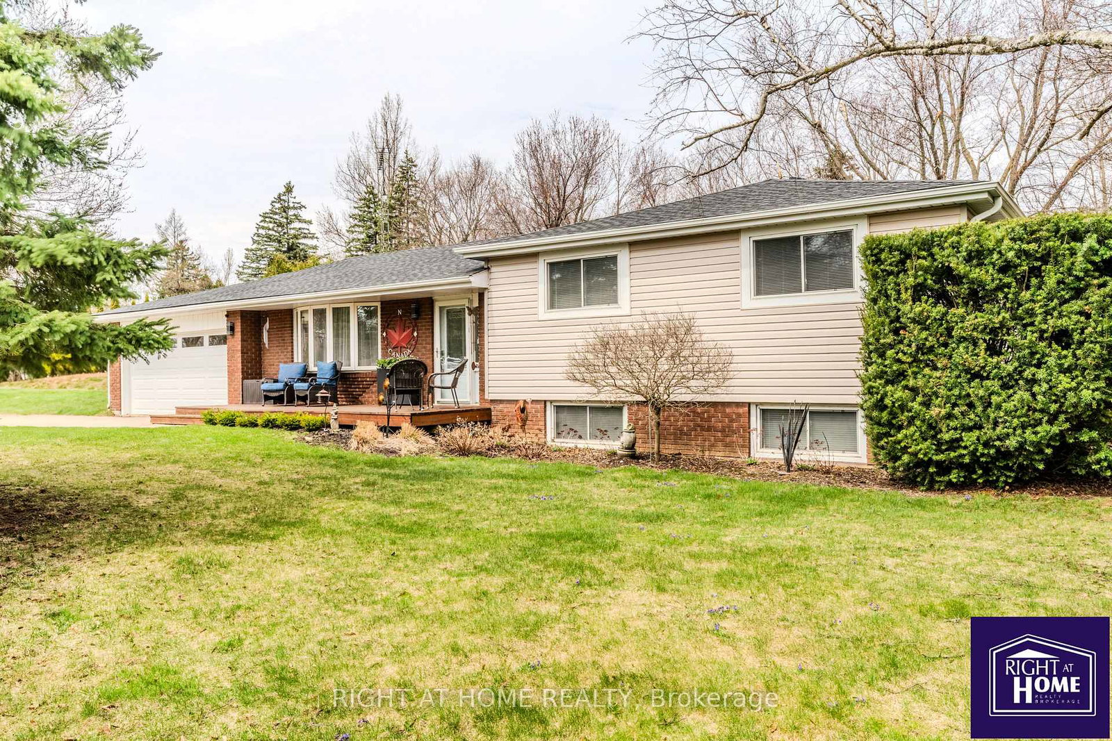 1647-spruce-drive-caledon-ontario-w12107297